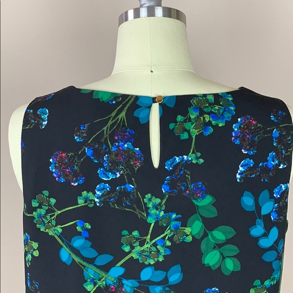 Calvin Klein Botanical Print Top size Medium - Picture 4 of 8